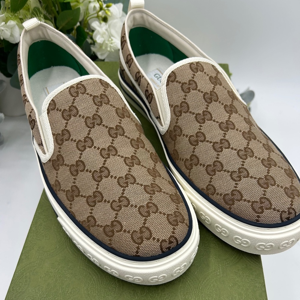 Men’s Gucci, GG supreme canvas slip on sneakers size 11.5 made in Italy